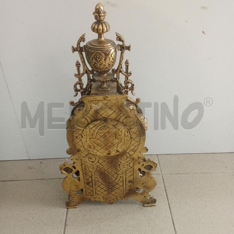 OROLOGIO DA TAVOLO DORATO STILE BAROCCO METALLO | Mercatino dell'Usato Benevento 3