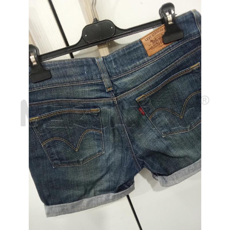 PANTALONCINO DONNA DENIM LEVIS SLIM FIT | Mercatino dell'Usato Benevento 2
