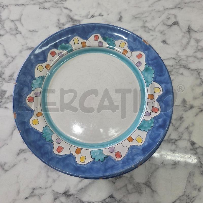 PIATTI PZ. GRUPPO BIANCHI AZZURRI CER VIETRESE SBECCATI | Mercatino dell'Usato Benevento 2