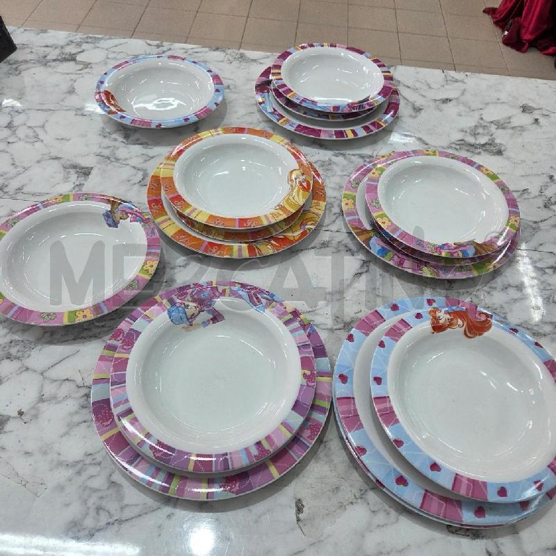 PIATTI WINX GRUPPO CER COLORATI VARIE WINX | Mercatino dell'Usato Benevento 3