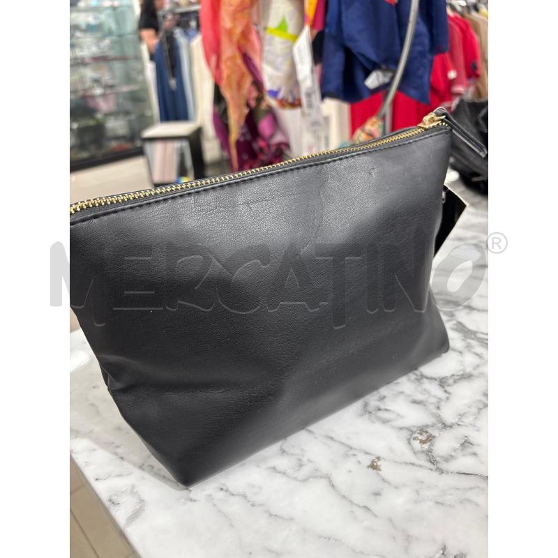 POCHETTE BEAUTY NERO VALENTINO TRAPUNTATA | Mercatino dell'Usato Benevento 3