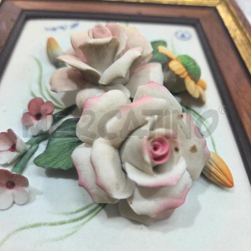 QUADRETTO CORNICE LEGNO FIORI CAPODIMONTE | Mercatino dell'Usato Benevento 3
