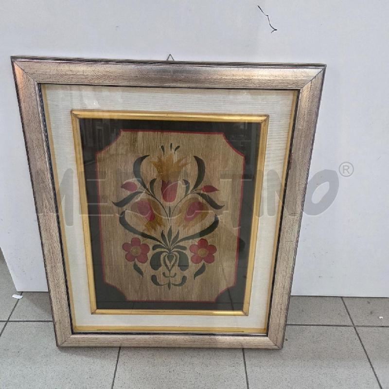 QUADRO C GRIGIA DORAATA FIORE SU SFONDO MARRONE | Mercatino dell'Usato Benevento 1