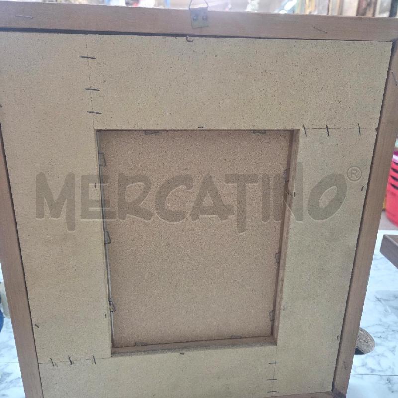 QUADRO C LEGNO INS DORATO CATTEDRALE IN PIAZZ | Mercatino dell'Usato Benevento 3