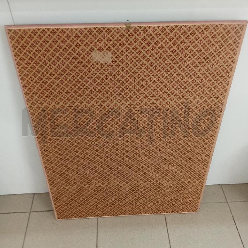 QUADRO C VERDE DORATA RAGAZZA CON CAPPELLO DI PAGLIA | Mercatino dell'Usato Benevento 3