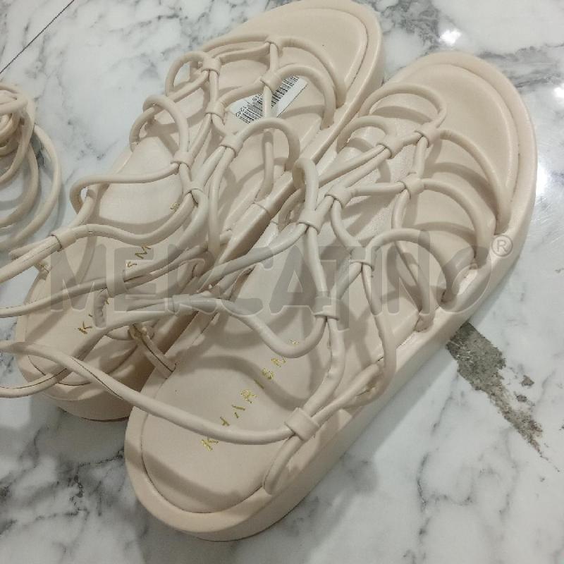 SANDALI DONNA BEIGE CON LACCI ALLA SCHIAVA KHARISMA | Mercatino dell'Usato Benevento 2