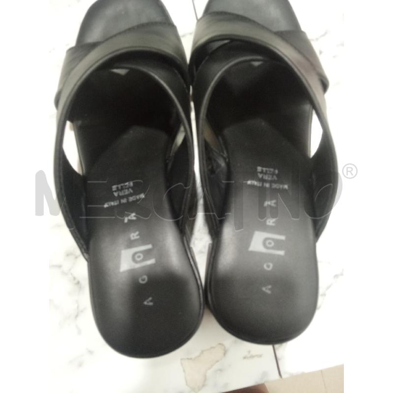 SANDALI DONNA NERI FASCIA INCROCIO TACCO BASSO AGORA | Mercatino dell'Usato Benevento 3