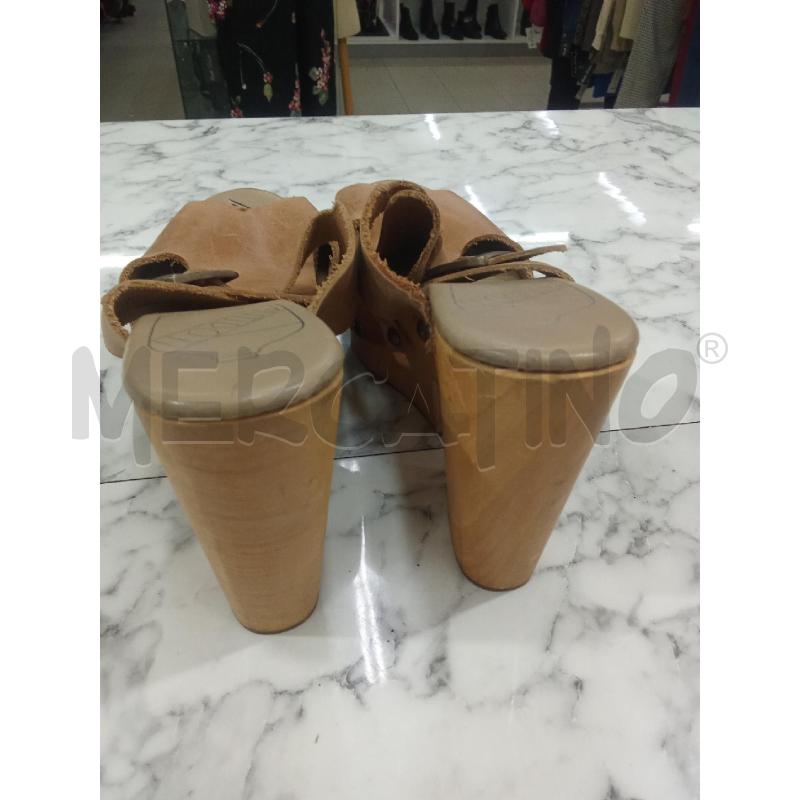 SANDALI DONNA TACCO BEIGE FASCIA CON CINTURINO ANTIDOTI | Mercatino dell'Usato Benevento 3