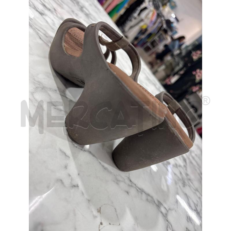 SANDALI DONNA TACCO MARRONE IN GOMMA CROCS | Mercatino dell'Usato Benevento 3