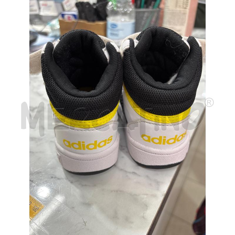 SCARPE BAMBINO BIANCO LINEE NERE ADIDAS CON STRAPPI | Mercatino dell'Usato Benevento 2