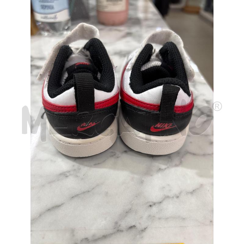 SCARPE BAMBINO BIANCO LOGO ROSSO NIKE CON STRAPPO | Mercatino dell'Usato Benevento 2