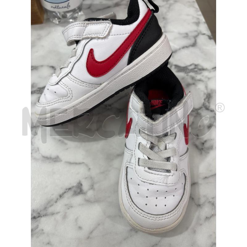 SCARPE BAMBINO BIANCO LOGO ROSSO NIKE CON STRAPPO | Mercatino dell'Usato Benevento 3