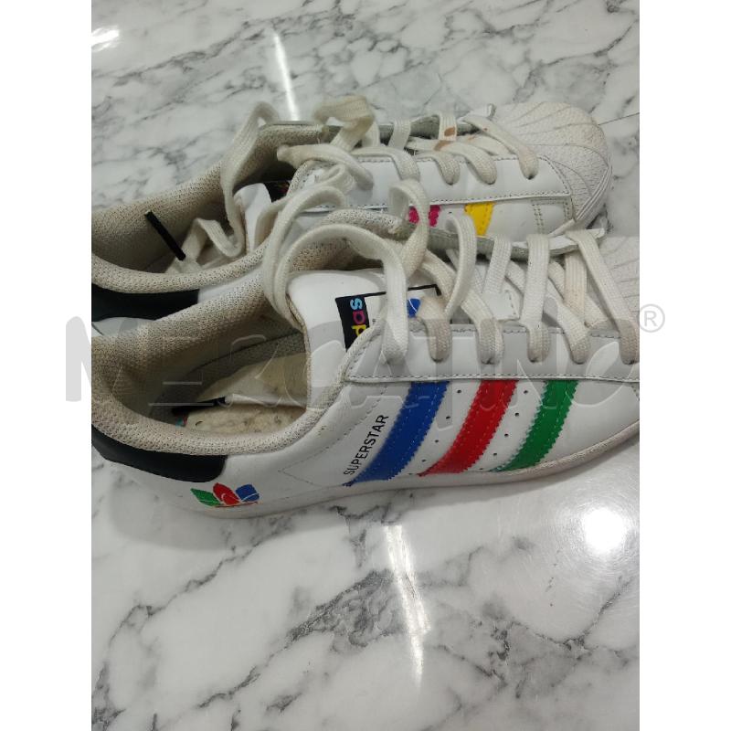 SCARPE BIANCHE RIGHE COLORATE ADIDAS | Mercatino dell'Usato Benevento 3