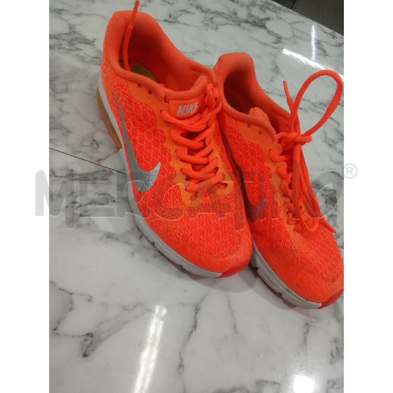 SCARPE DONNA ARANCIONI NIKE  | Mercatino dell'Usato Benevento 1