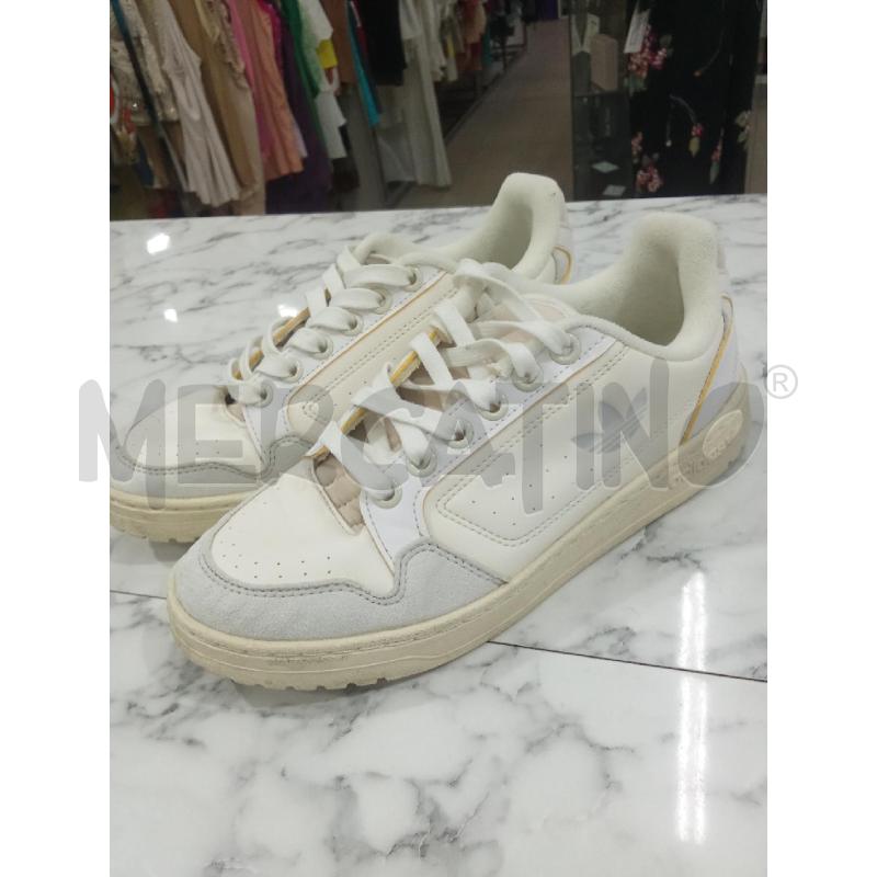 SCARPE DONNA BIANCHE ADIDAS  | Mercatino dell'Usato Benevento 1