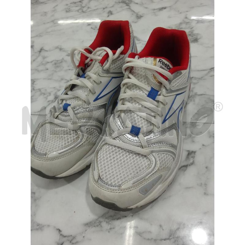 SCARPE DONNA BIANCHE E BLU REEBOK | Mercatino dell'Usato Benevento 1