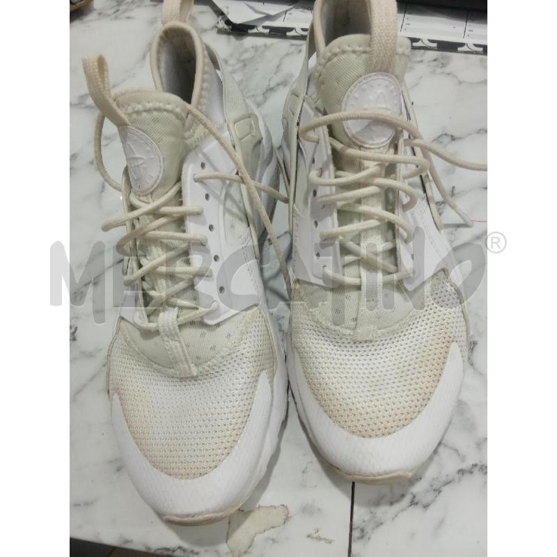 SCARPE DONNA BIANCHE NIKE | Mercatino dell'Usato Benevento 1