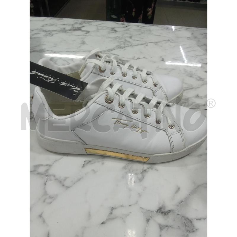 SCARPE DONNA BIANCHE TOMMY HILFIGER | Mercatino dell'Usato Benevento 2