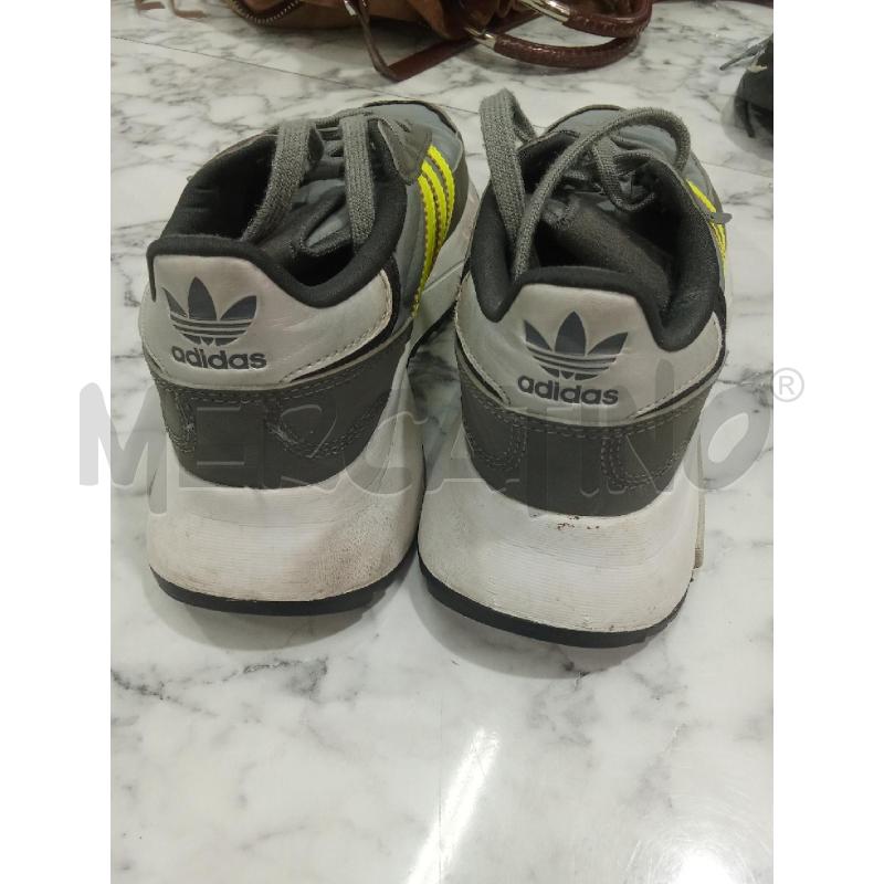 SCARPE DONNA GRIGIE STRISCE GIALLE FLUO | Mercatino dell'Usato Benevento 5