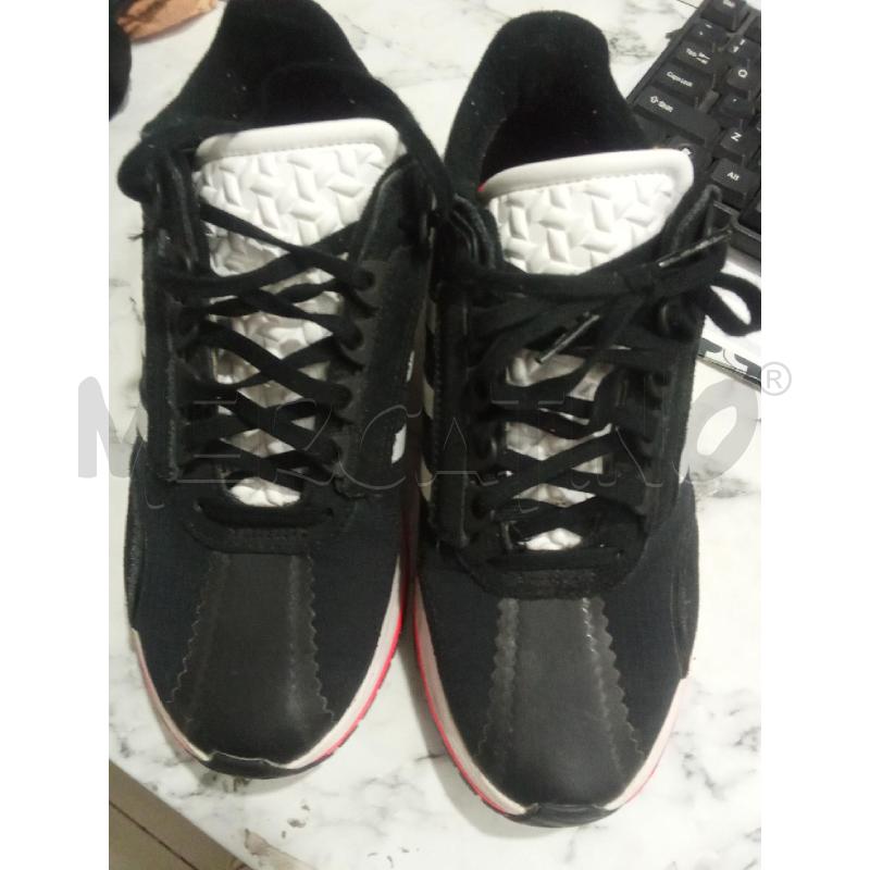 SCARPE DONNA NERE E BIANCHE ADIDAS DETT FUCSIA | Mercatino dell'Usato Benevento 1