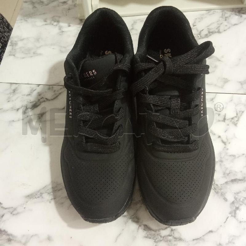 SCARPE DONNA NERE SKECHERS  | Mercatino dell'Usato Benevento 1