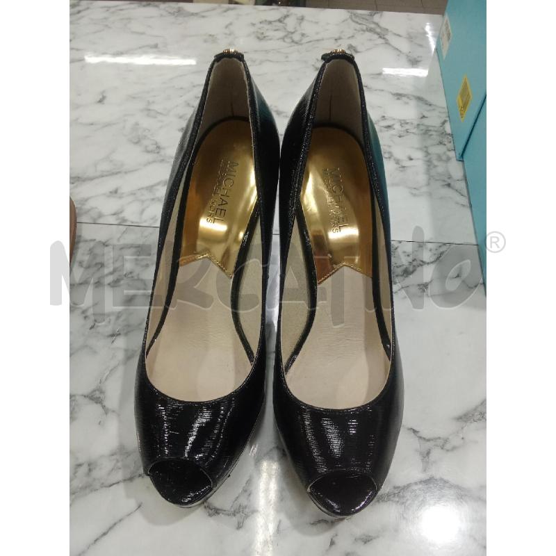 SCARPE TACCHI NERI SPUNTATI MICHAEL KORS | Mercatino dell'Usato Benevento 1