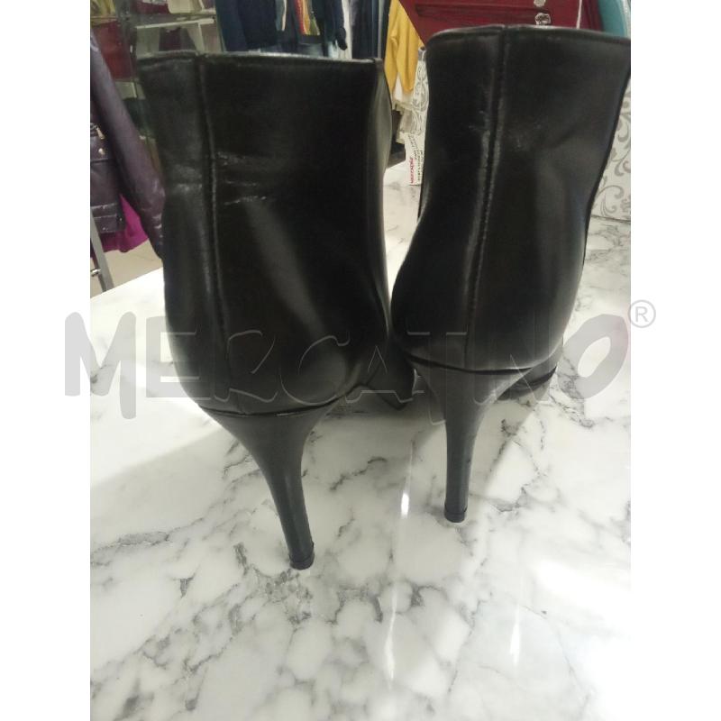 SCARPE TACCHI NERI TWIGGY PARIS  | Mercatino dell'Usato Benevento 3