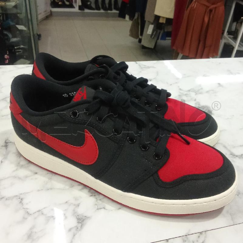 SCARPE UOMO NERE E ROSSE NIKE IN TESSUTO | Mercatino dell'Usato Benevento 2