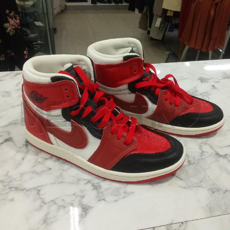 SCARPE UOMO NERE E ROSSE NIKE STIVALETTO | Mercatino dell'Usato Benevento 1