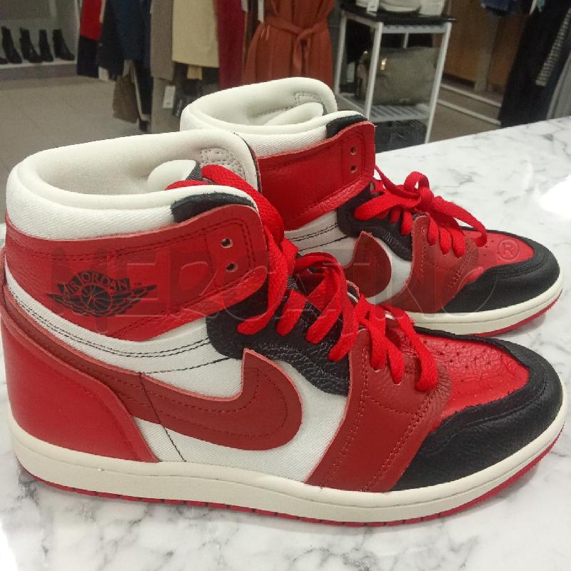 SCARPE UOMO NERE E ROSSE NIKE STIVALETTO | Mercatino dell'Usato Benevento 2