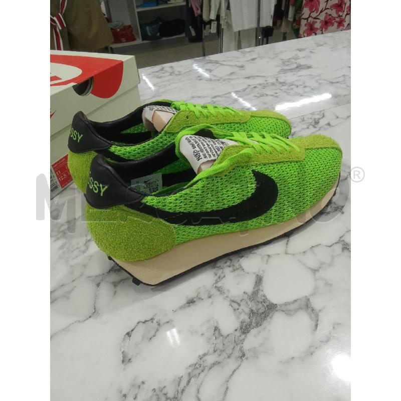 SCARPE UOMO VERDE FLUO NIKE LOGO NERO | Mercatino dell'Usato Benevento 3