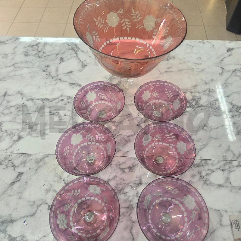 SERVIZIO MACEDONIA VETRO ROSA CON FIORI BIANCHI | Mercatino dell'Usato Benevento 2
