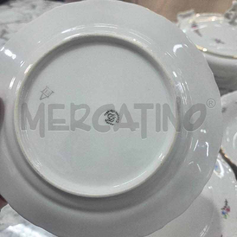 SERVIZIO PIATTI CER BIANCA INS FIORELLINI+ZUPPIERA+INSALATIERA | Mercatino dell'Usato Benevento 4