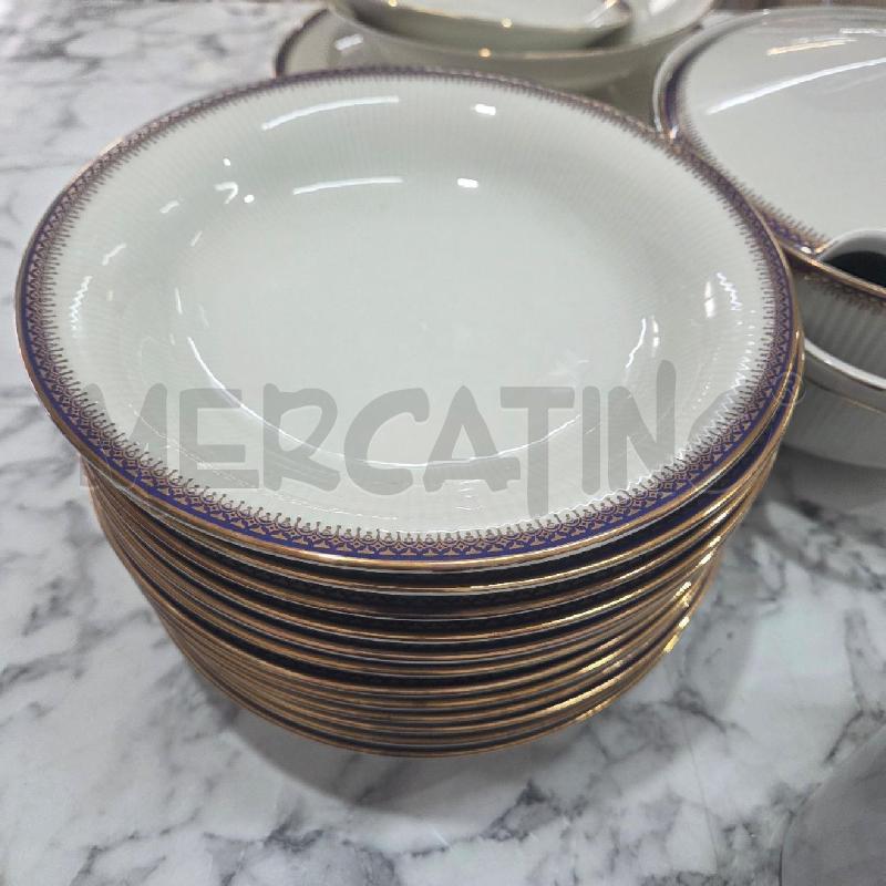 SERVIZIO PIATTI CER+TEIERE+LATT BORDO DORATO BLU BAVARIA | Mercatino dell'Usato Benevento 3