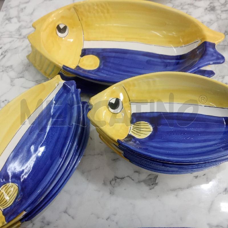 SERVIZIO PIATTI+TEGAMINI TERRACOTTA PESCE GIALLO BLU VIETRI | Mercatino dell'Usato Benevento 3