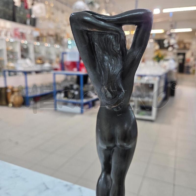SOPRAMMOBILE DONNA BRONZATA BASE QUADRATA | Mercatino dell'Usato Benevento 4
