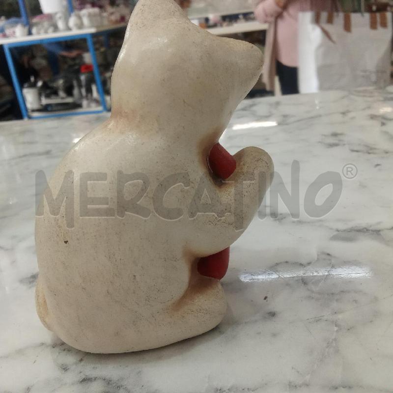 SOPRAMMOBILE GATTTINO BIANCO THUN VINTAGE CON FIOCCO ROSSO | Mercatino dell'Usato Benevento 2