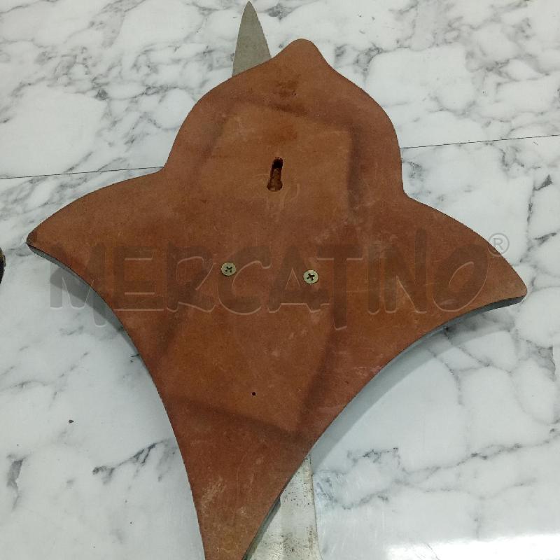 SOPRAMMOBILE REPLICA SPADA PUNGOLO IL SIGNORE DEGLI ANELLI CON SEGNI DI RUGGINE | Mercatino dell'Usato Benevento 4
