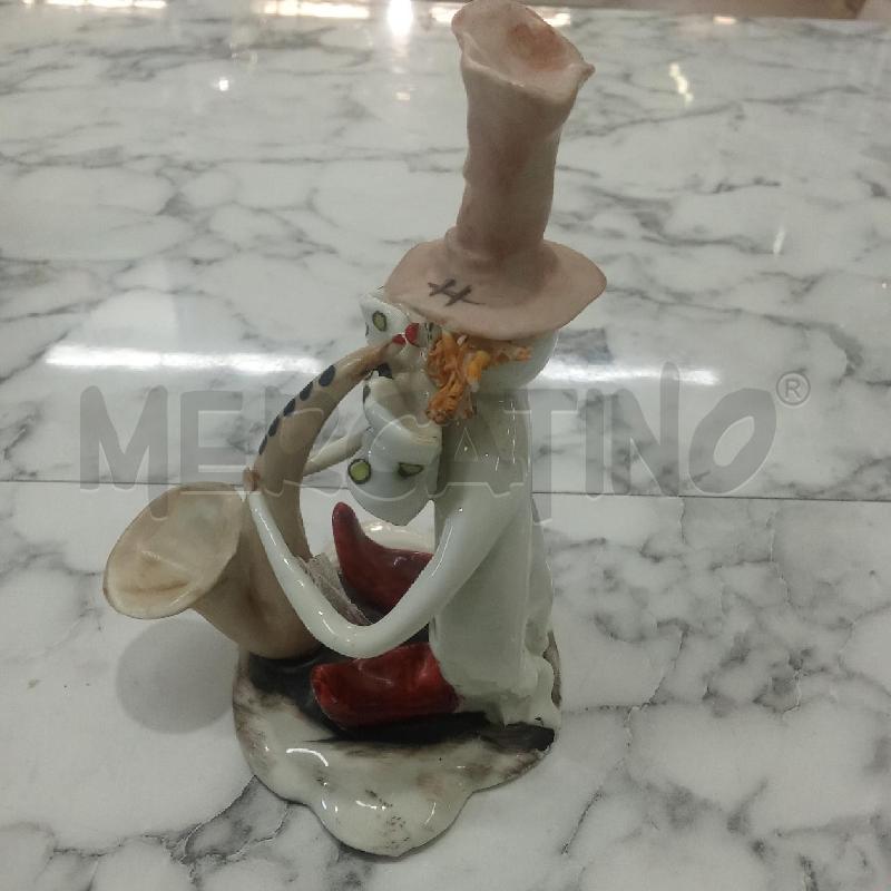 SOPRAMMOBILE SUONATORE DI TROMBA CAPODIMONTE MENEGHETTI | Mercatino dell'Usato Benevento 3