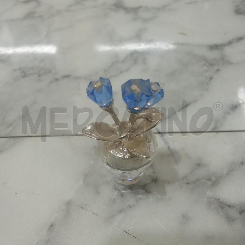 SOPRAMMOBILE VASO CON FIORI VETRO SWAROSKI DIFETTO | Mercatino dell'Usato Benevento 1
