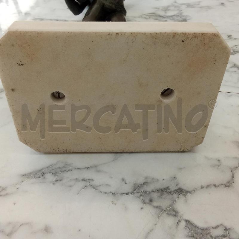 STATUA GIOVANE PESCATORE BASE BIANCA | Mercatino dell'Usato Benevento 4