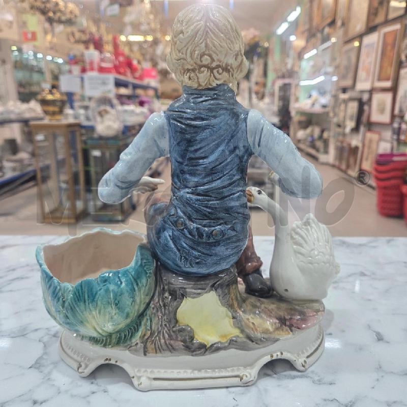 STATUA PORCELLANA CAPODIMONTE RAGAZZO CON OCA DIFETTO MANO | Mercatino dell'Usato Benevento 2