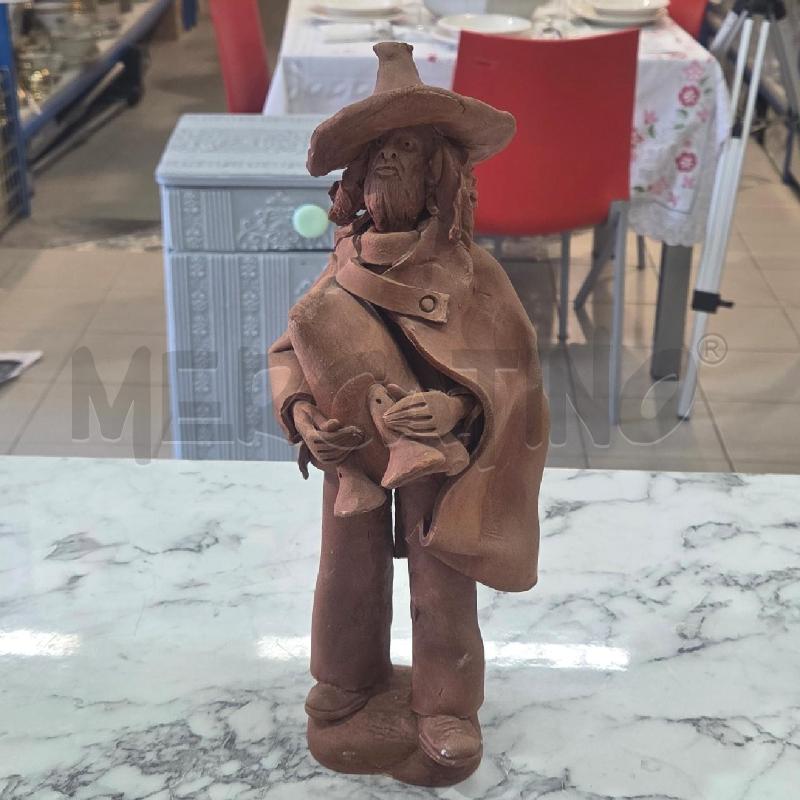 STATUA TERRACOTTA MARRONE SUONATORE  | Mercatino dell'Usato Benevento 1
