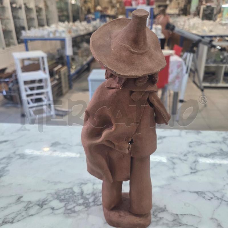 STATUA TERRACOTTA MARRONE SUONATORE  | Mercatino dell'Usato Benevento 3