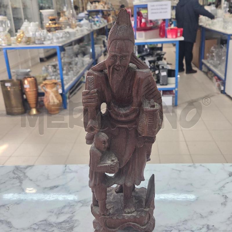 STATUINA LEGNO MARRONE VECCHIETTO CON FIGLIO | Mercatino dell'Usato Benevento 1