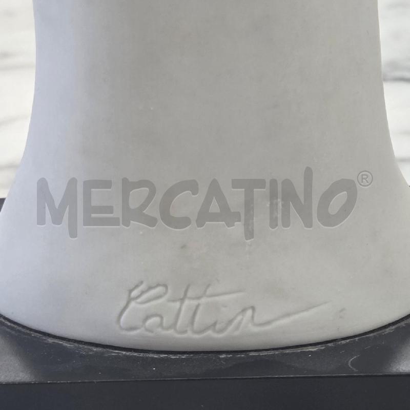 STATUINA PORCELLANA BIANCA FASCIA DORATA COPPIA DI FIDANZATI | Mercatino dell'Usato Benevento 3