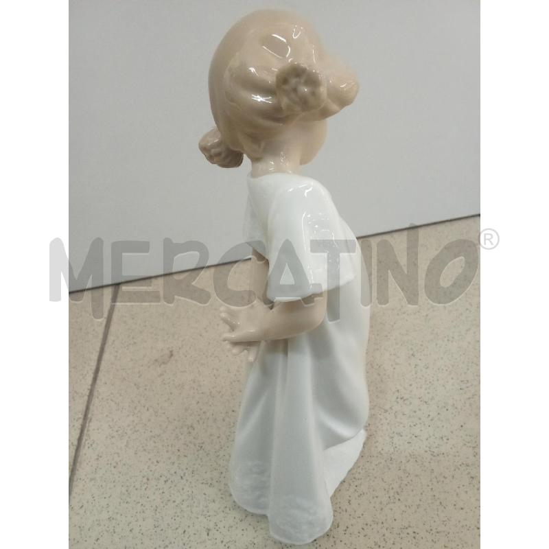 STATUINA PORCELLANA BIMBA VESTITO BIANCO NAO | Mercatino dell'Usato Benevento 4