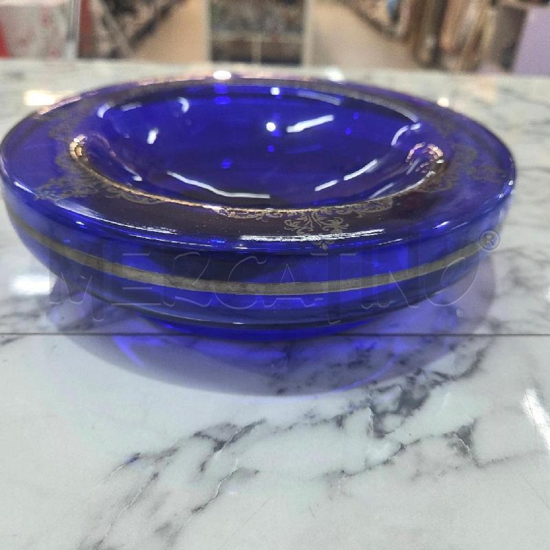 SVUOTA TASCHE VETRO BLU TONDO FIORI ARGENTATI | Mercatino dell'Usato Benevento 2