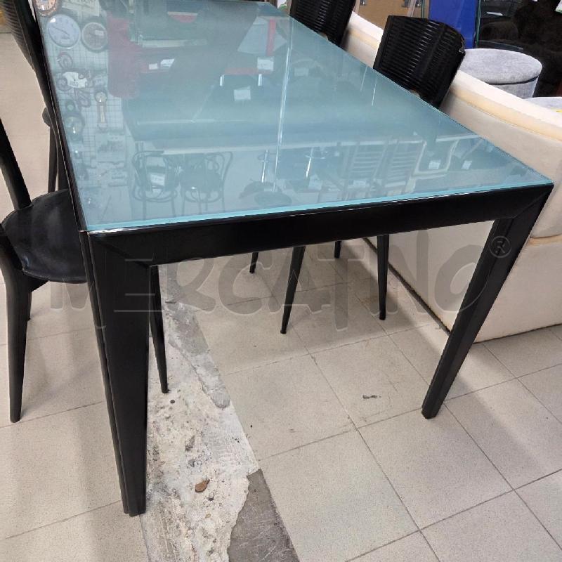 TAVOLO VETRO ANIMA NERA+SEDIE PZ4 CALLIGARIS NERE | Mercatino dell'Usato Benevento 4