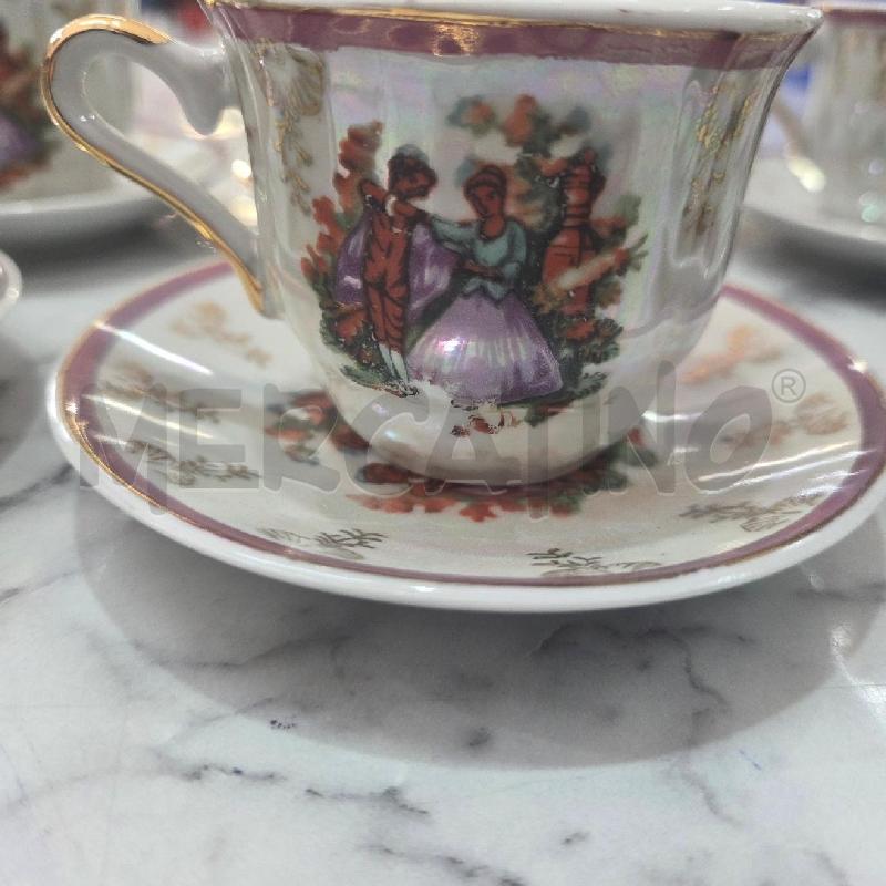 TAZZINE PORCELLANA BIANCHE ROSA DAMA E CAVALIERE | Mercatino dell'Usato Benevento 3
